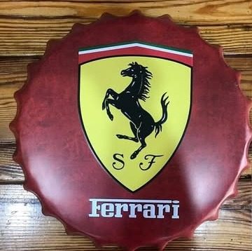 Tapa decorativa Ferrari (fondo rojo)