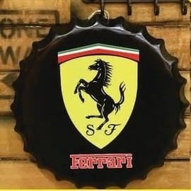 Tapa decorativa Ferrari (fondo negro)