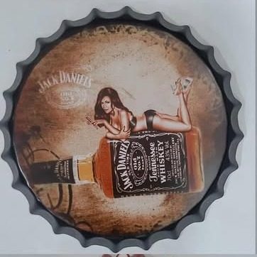 Tapa decorativa Jack Daniel's (chica sobre la botella) – foto 2