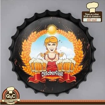 Tapa decorativa Oktoberfest (moza con jarras) – foto 2