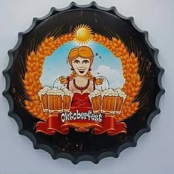 Tapa decorativa Oktoberfest (moza con jarras)