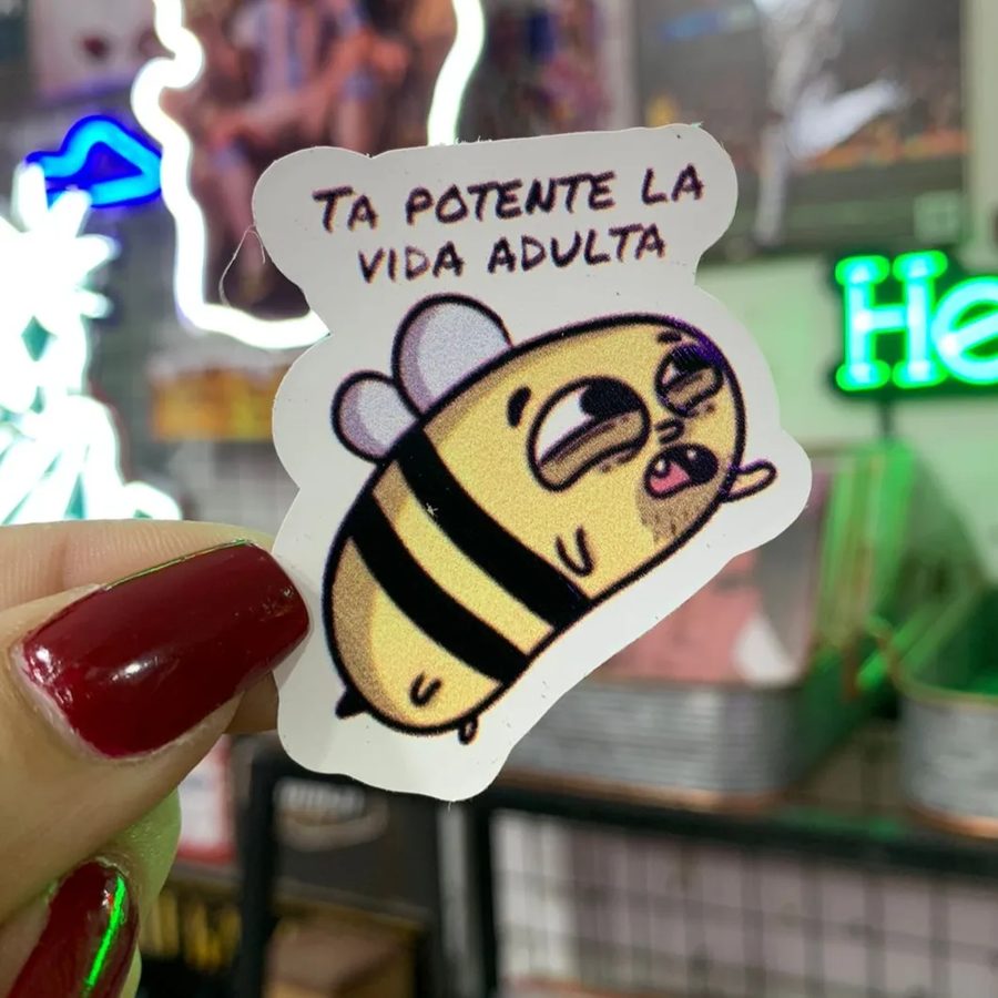 Abeja Ta potente la vida adulta