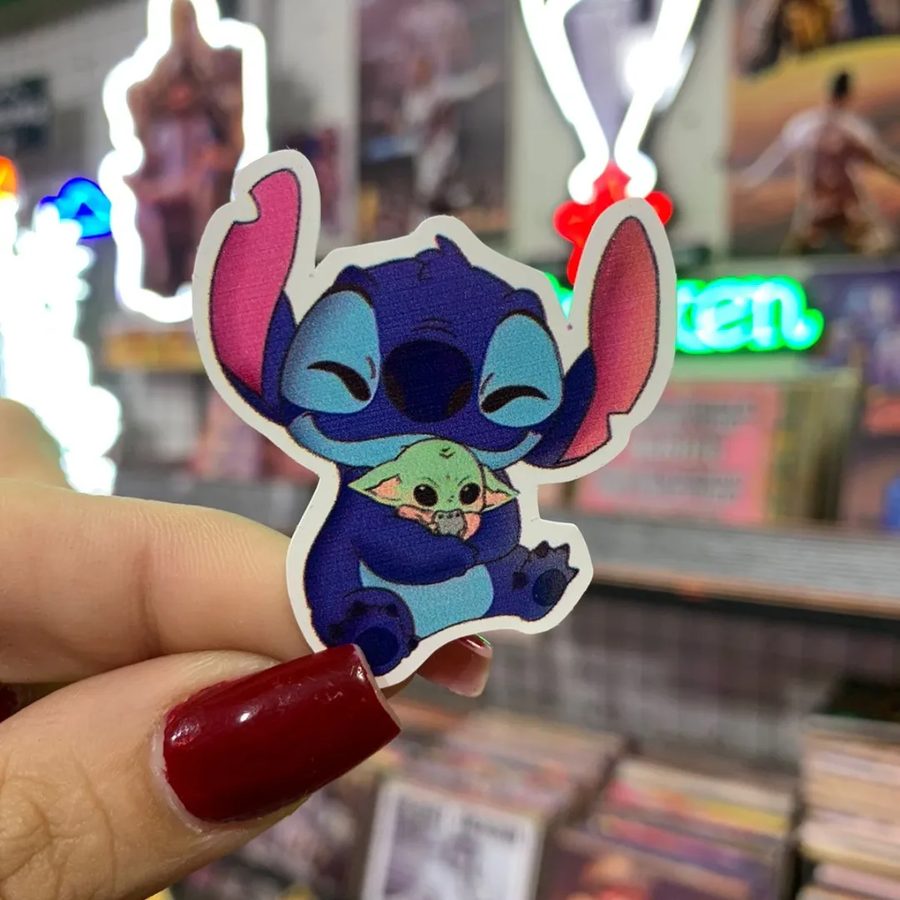 Stitch con bebé verde