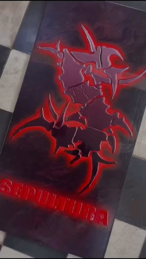 Neón Sepultura