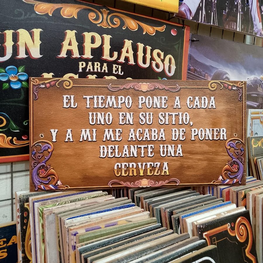 Cartel El tiempo me acaba de poner delante una cerveza
