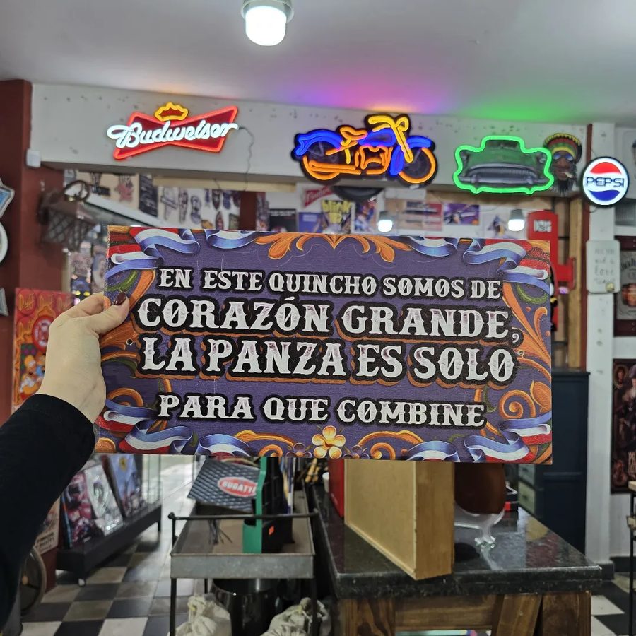 Cuadro Corazón grande – la panza es solo para que combine