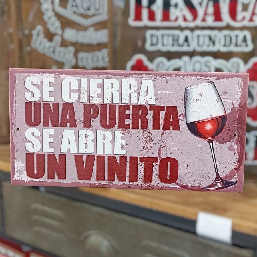 Cuadro Se cierra una puerta se abre un vinito