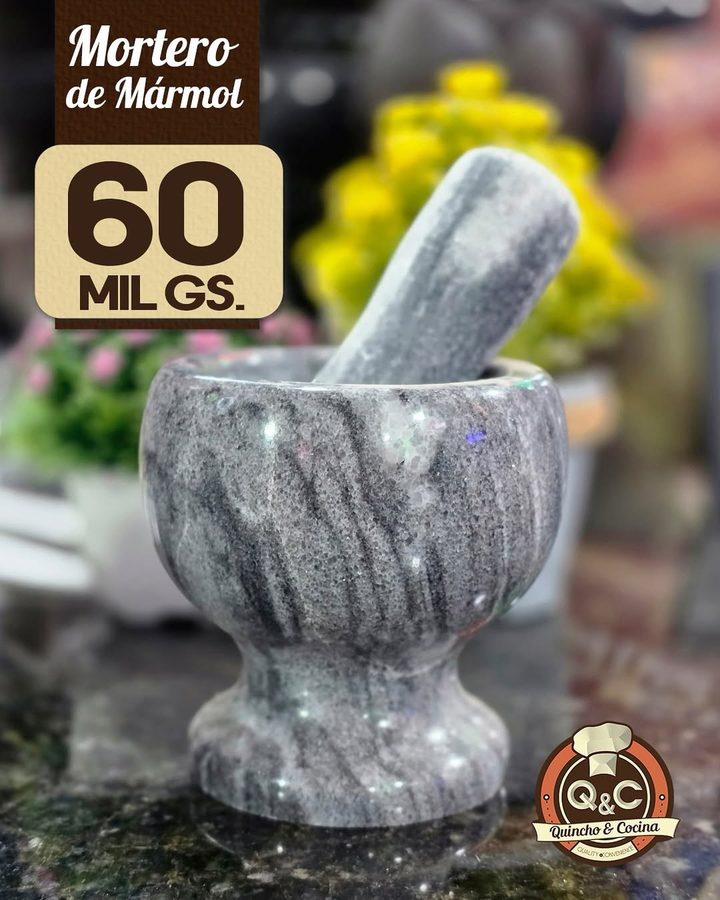 Mortero de mármol gris oscuro