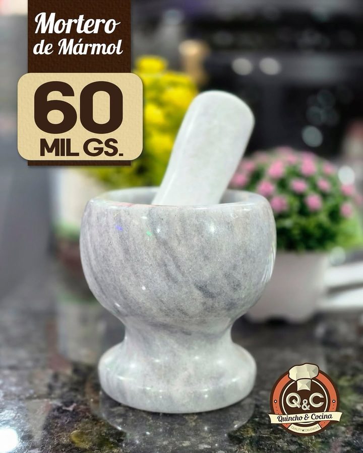 Mortero de mármol blanco