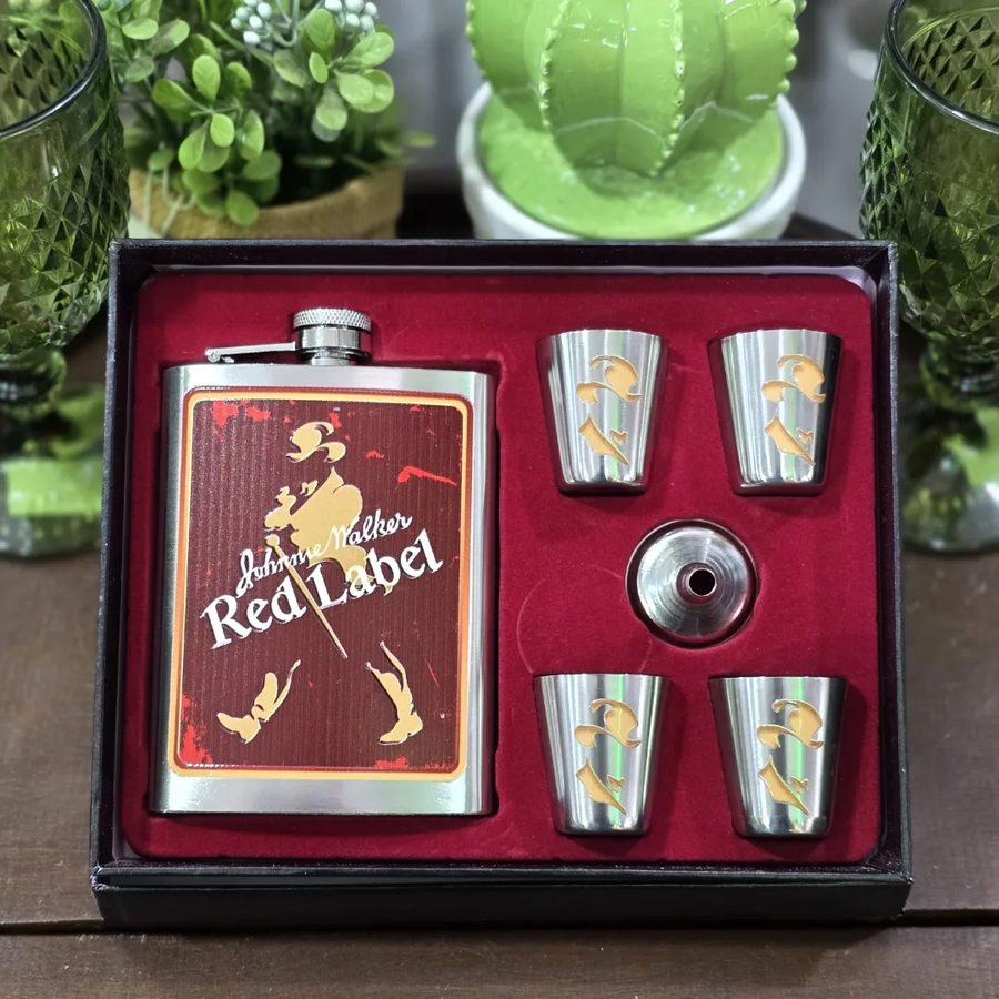 Set petaca Johnnie Walker Red Label con vasitos