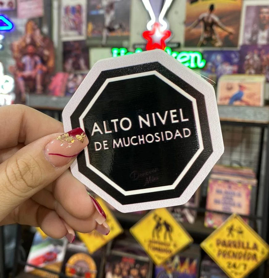 Alto nivel de muchosidad