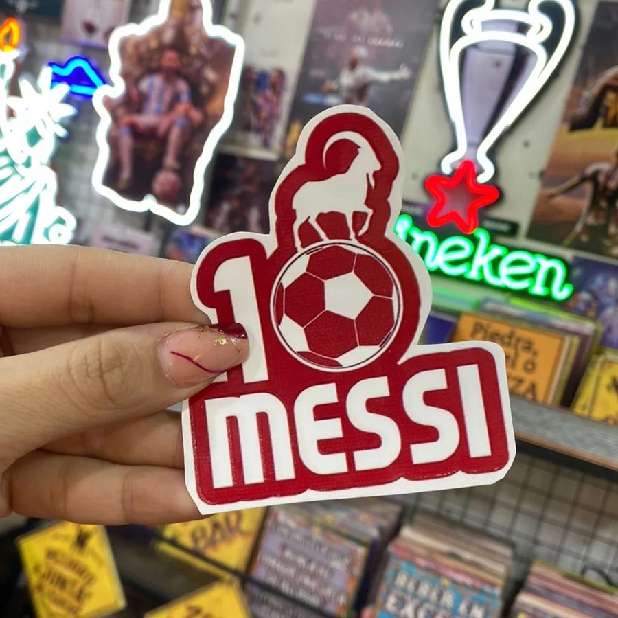 10 Messi con cabra y pelota