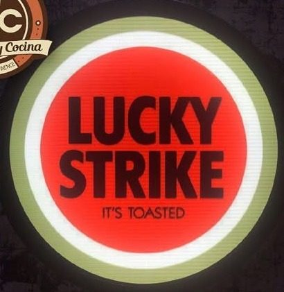 Neón Lucky Strike