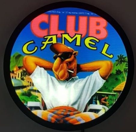 Neón Club Camel