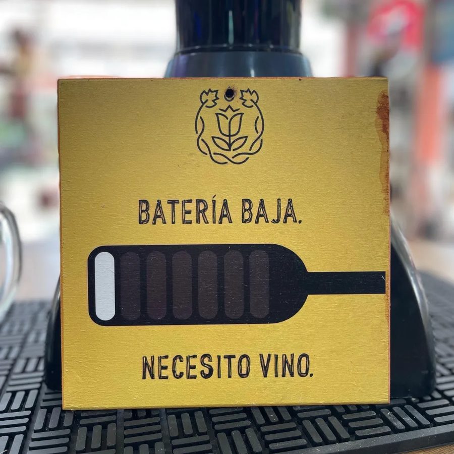 Cuadro Batería baja necesito vino