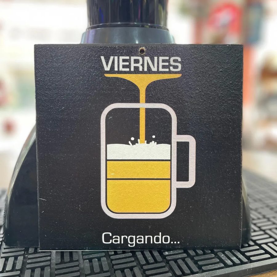 Cuadro Viernes cargando cerveza