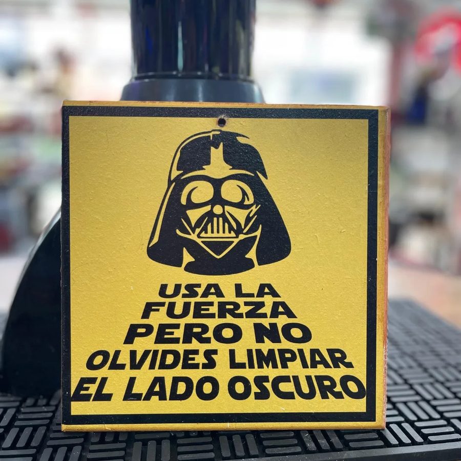 Cuadro Usa la fuerza pero no olvides limpiar el lado oscuro