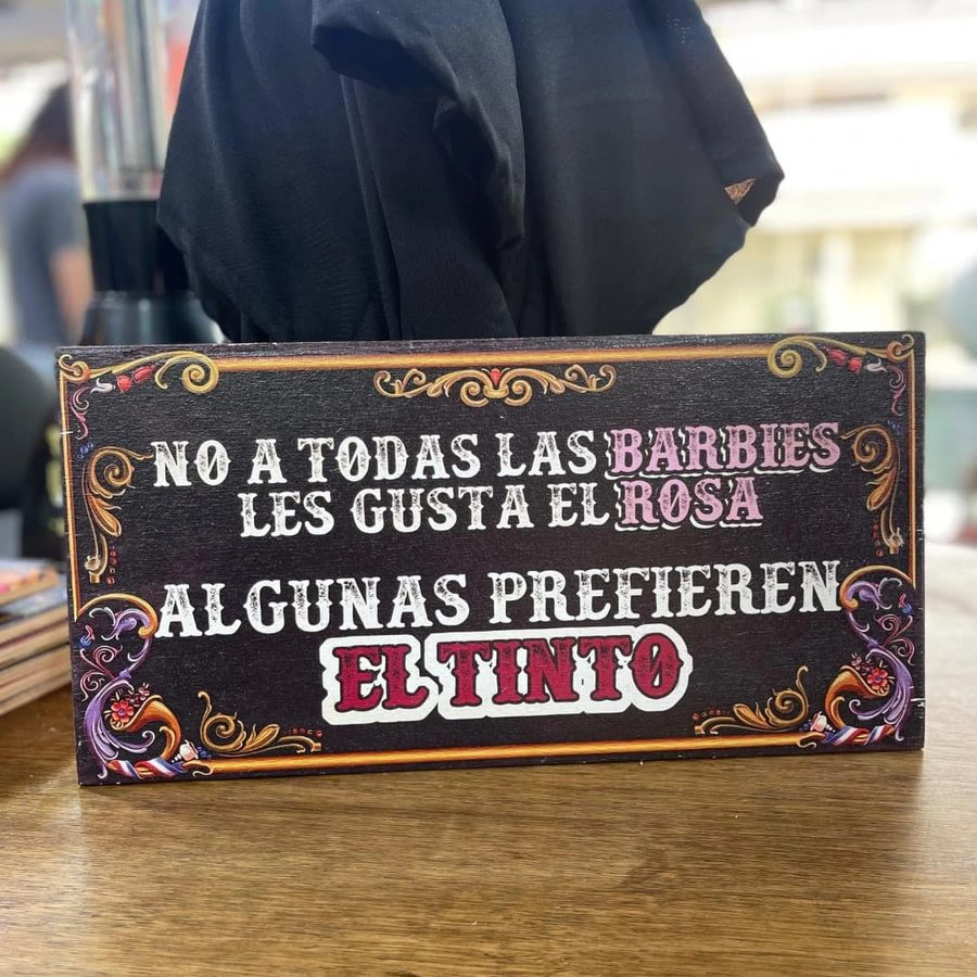 Cartel Algunas Barbies prefieren el tinto