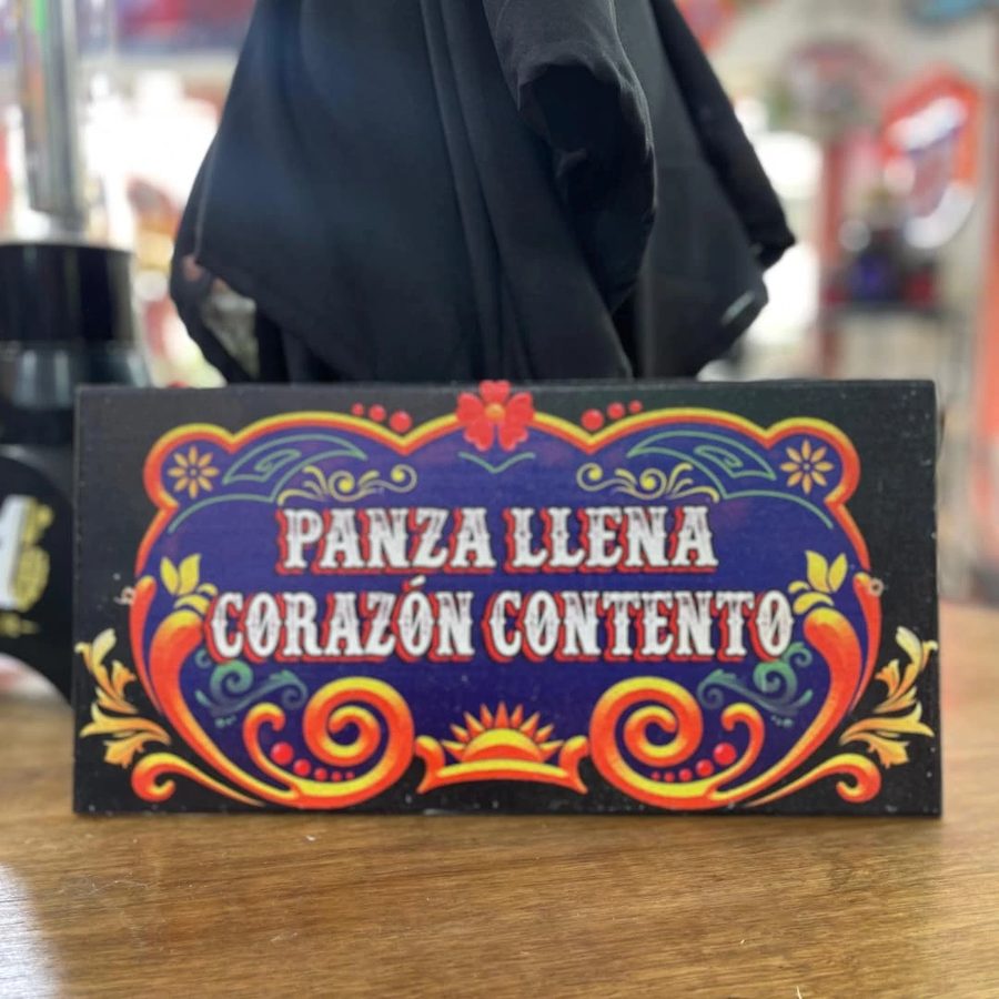 Cuadro Panza llena corazón contento