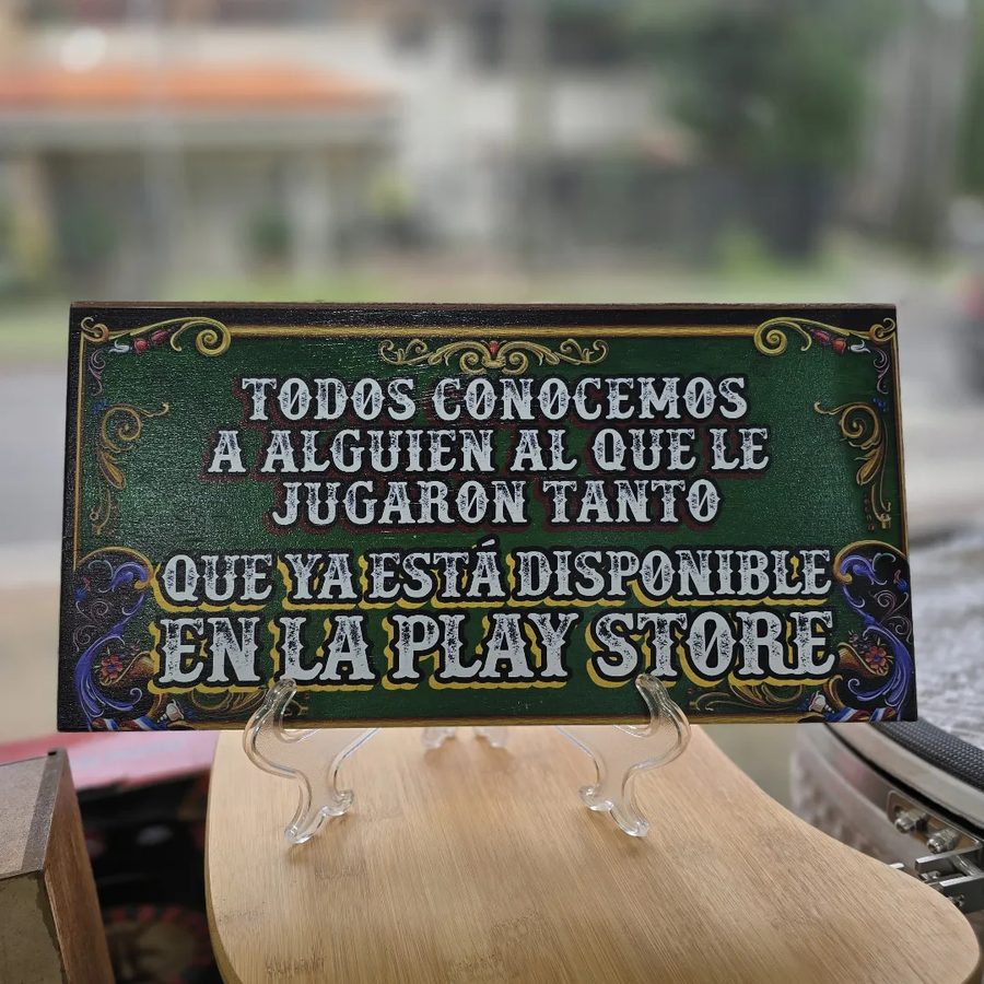 Cuadro Le jugaron tanto que ya está disponible en la Play Store – foto 2