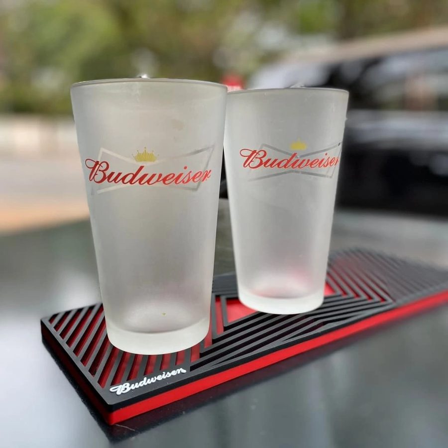 Vasos Budweiser esmerilados