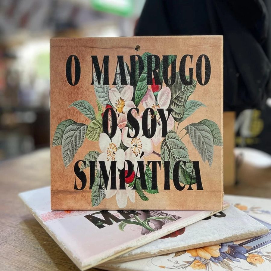 Cuadro O madrugo o soy simpática