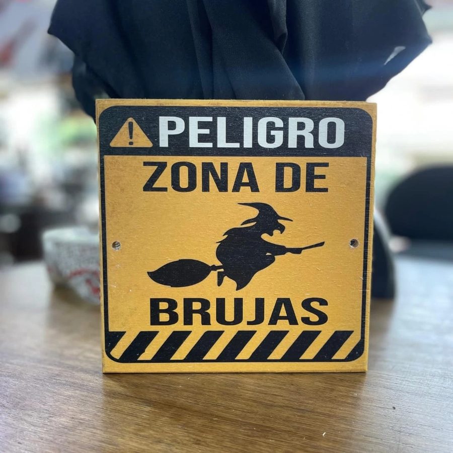 Cuadro Peligro zona de brujas