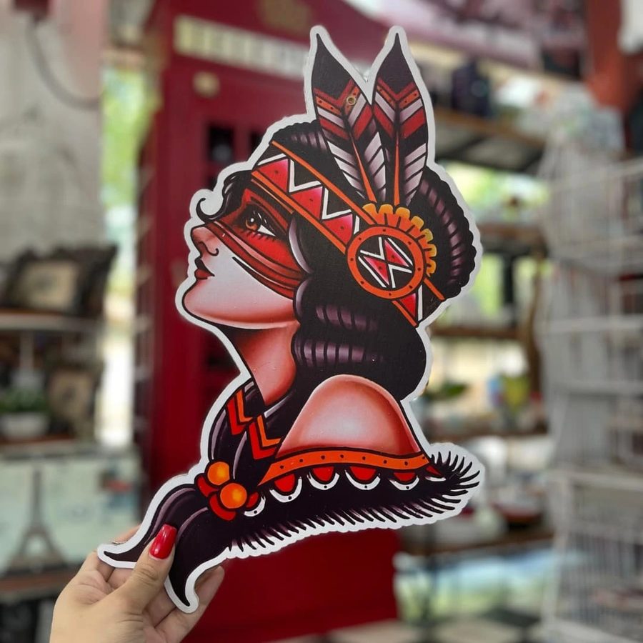 Cartel Mujer con penacho indígena