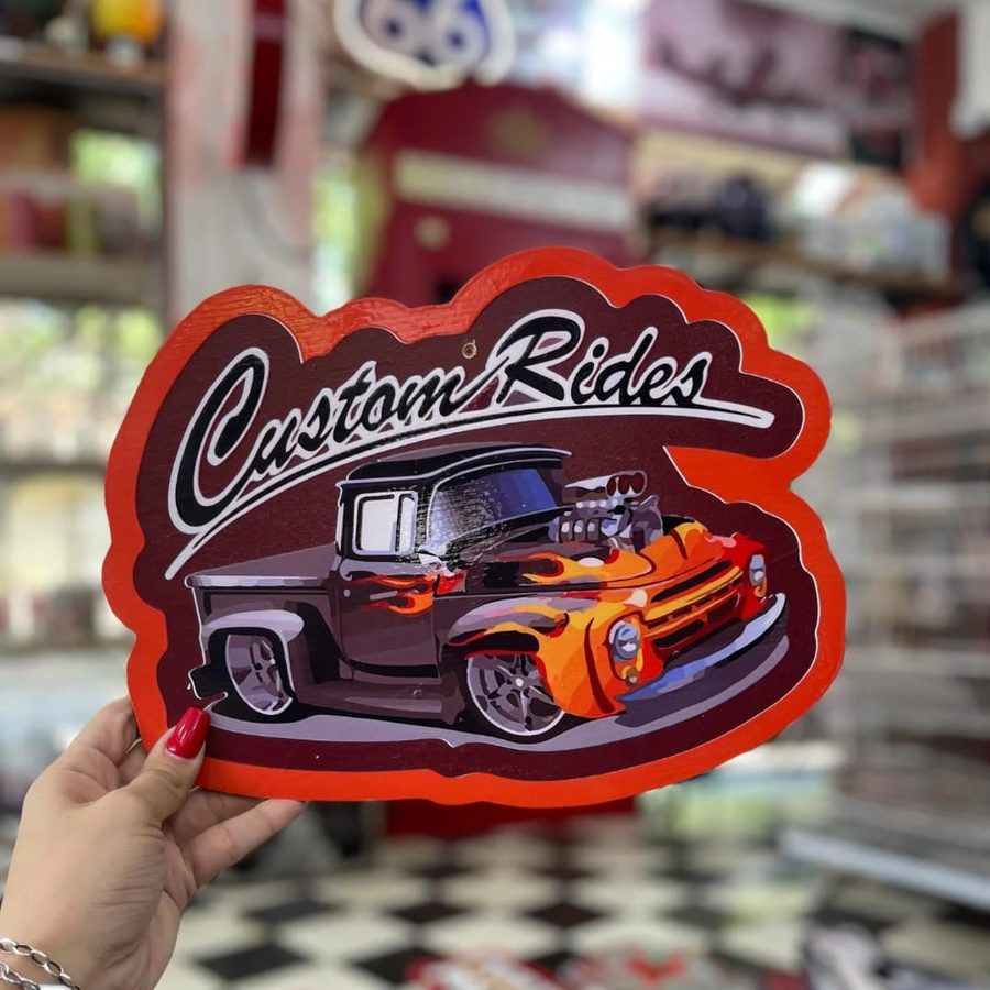 Cartel Custom Rides camioneta hot rod