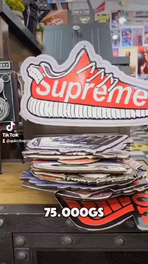 Cartel Supreme zapatilla – foto 2