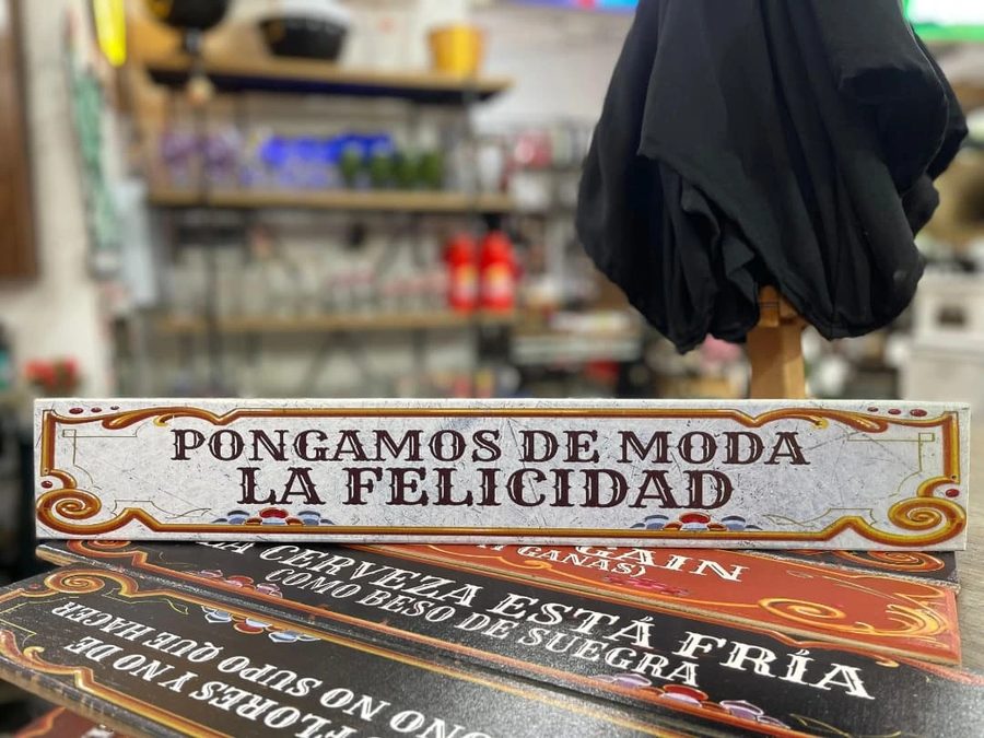Cuadro Pongamos de moda la felicidad