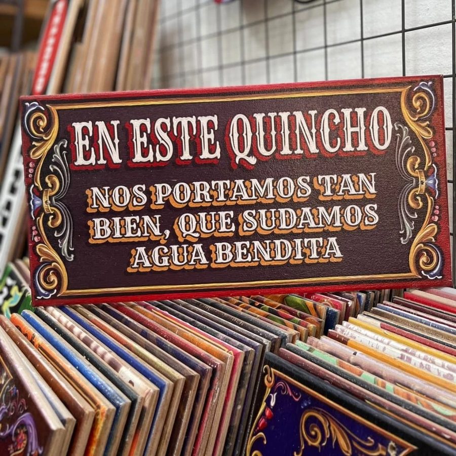 Cuadro En este quincho nos portamos tan bien que sudamos agua bendita