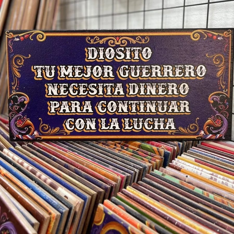 Cuadro Diosito tu mejor guerrero necesita dinero