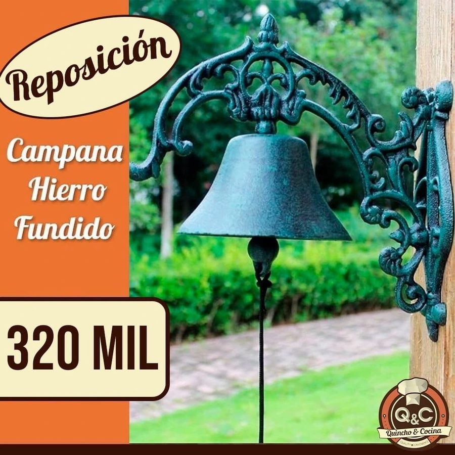 Campana de hierro fundido verde con soporte ornamental