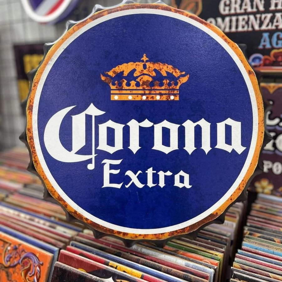 Tapa decorativa Corona Extra (fondo azul)
