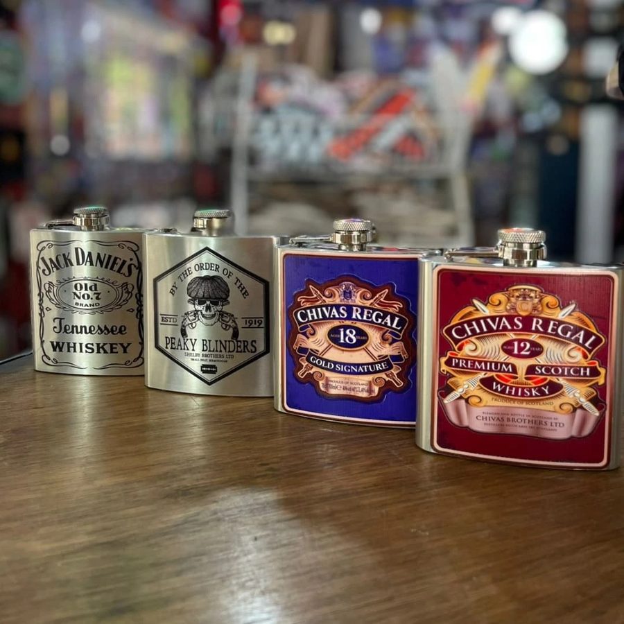 Petacas Jack Daniel's, Peaky Blinders y Chivas Regal