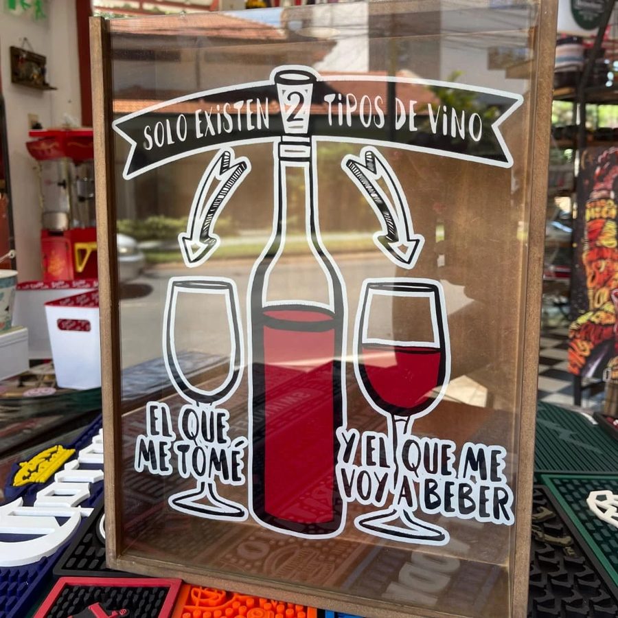 Porta corchos Solo existen 2 tipos de vino