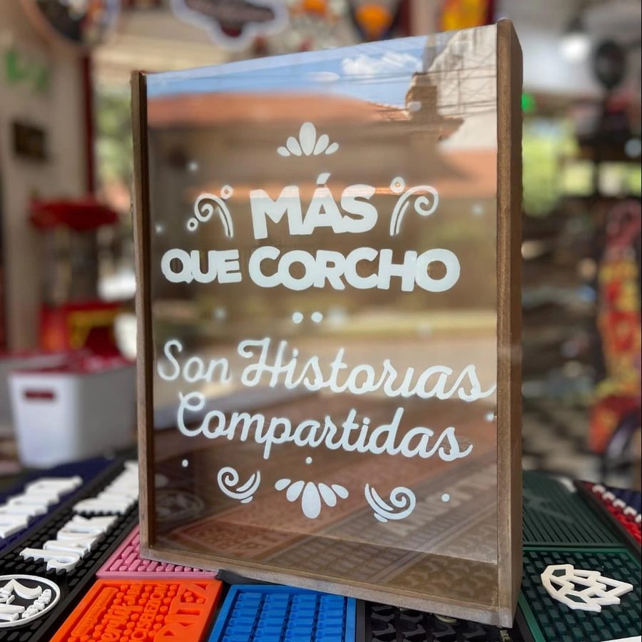 Porta corchos Más que corcho son historias compartidas