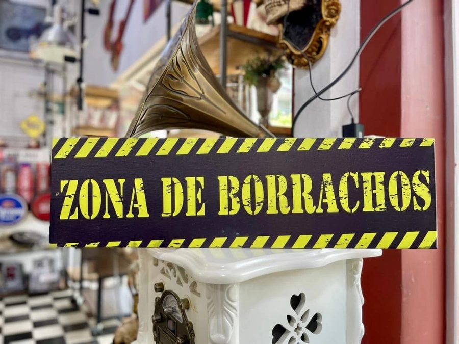 Cartel Zona de borrachos