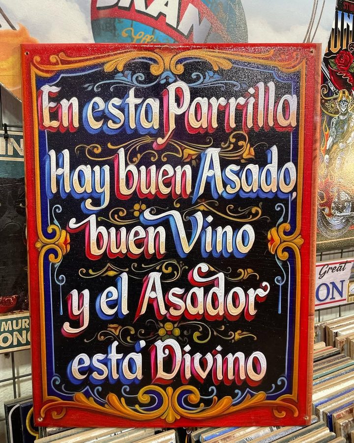 Cartel En esta parrilla hay buen asado, buen vino y el asador está divino – foto 5