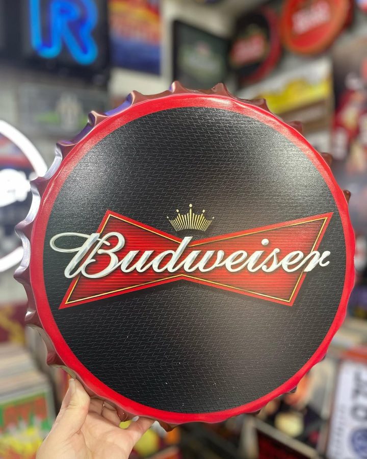Tapa decorativa Budweiser (moño) – foto 3
