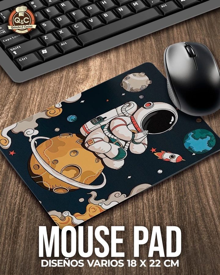 Mouse pad astronauta en planeta