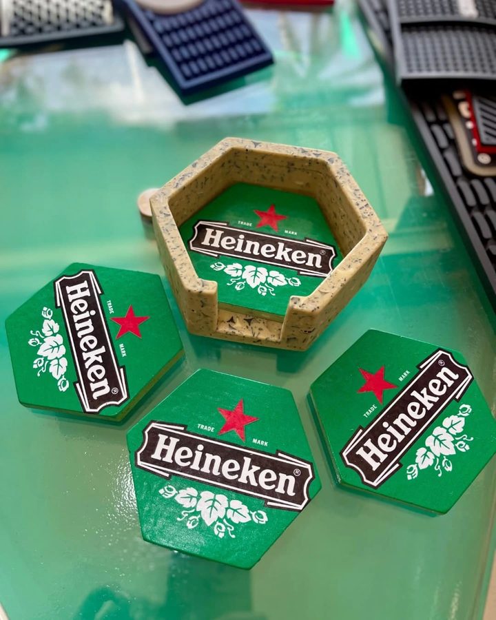 Set de 4 posavasos hexagonales Heineken