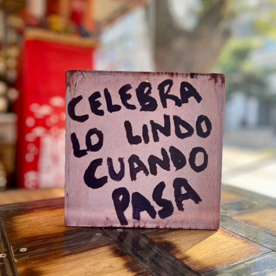 Cuadro Celebra lo lindo cuando pasa