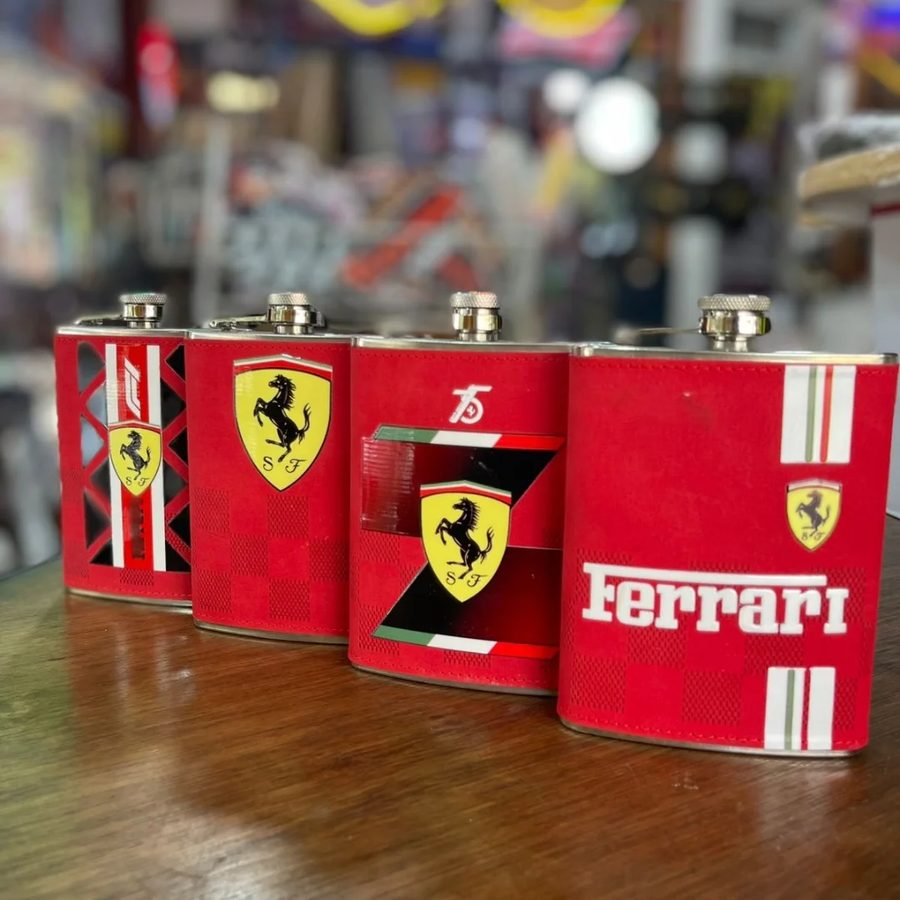 Petacas forradas Ferrari