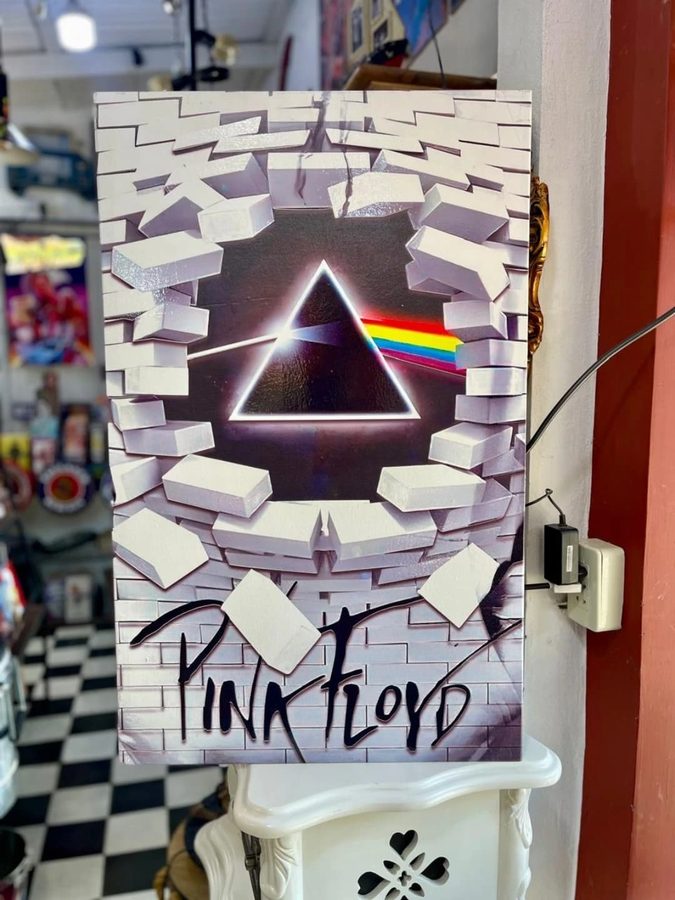 Cuadro Pink Floyd prisma pared rota