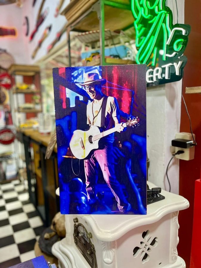 Cuadro Guitarrista con sombrero azul