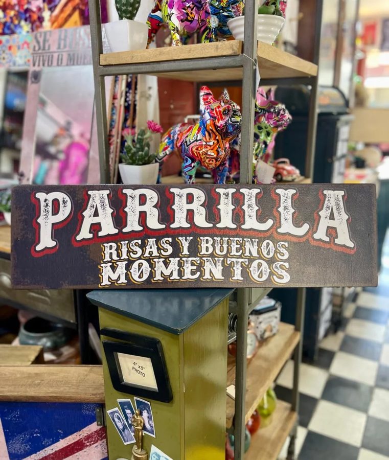Cartel Parrilla, risas y buenos momentos