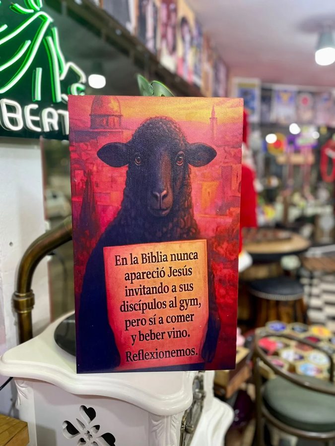 Cuadro Oveja negra frase Biblia y vino