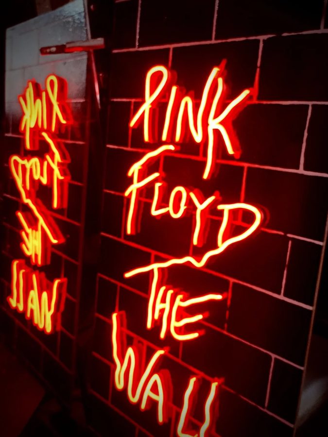 Neón Pink Floyd The Wall – foto 3